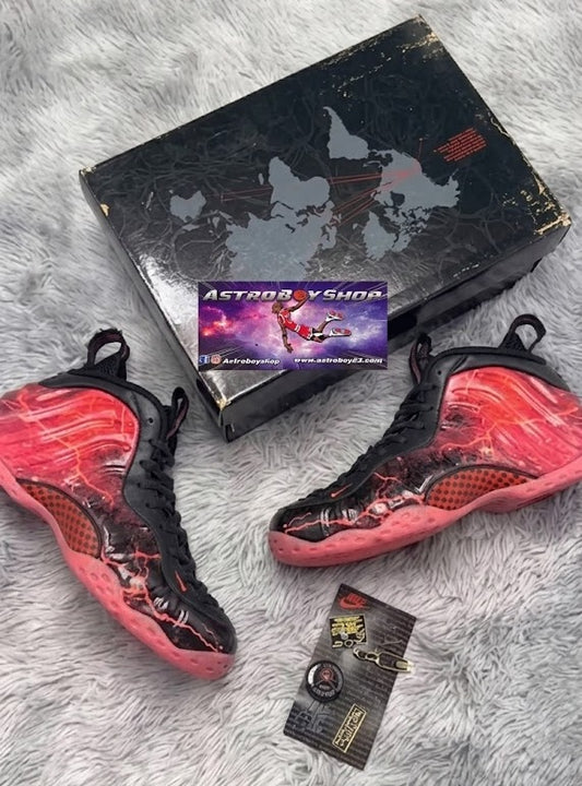 FOAMPOSITE X STRANGER THINGS EDICION ESPECIAL FOSFORECENTES (27.5 MEX)