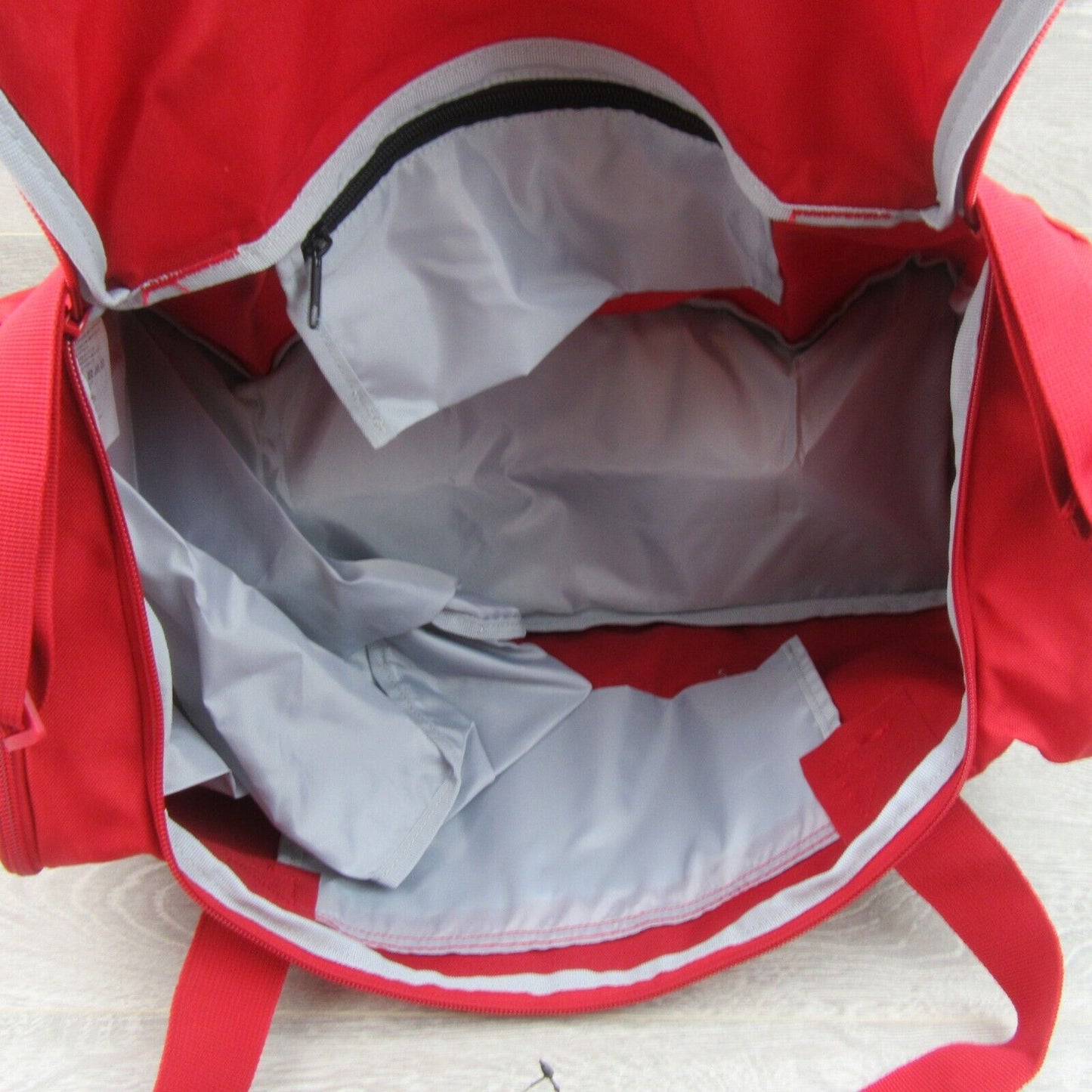 MALETA JORDAN DUFFLE GYM TRAVELER GYM RED (SMALL)