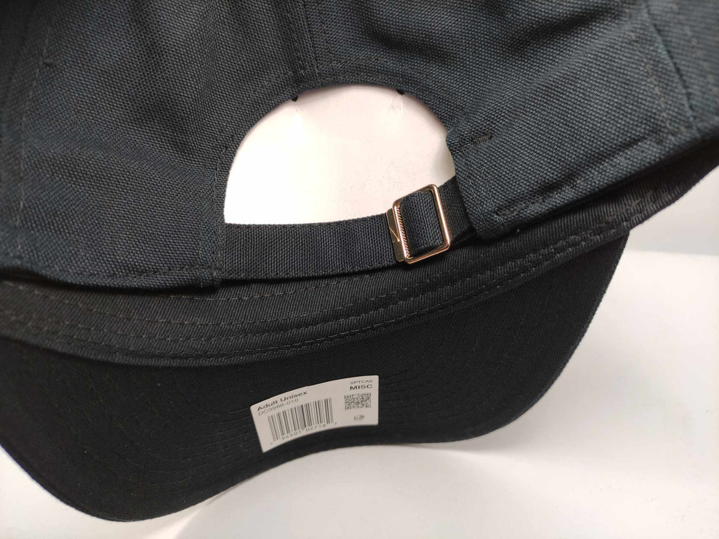 GORRA NIKE CURVA LEGACY91 METAL GOLD BLACK UNITALLA
