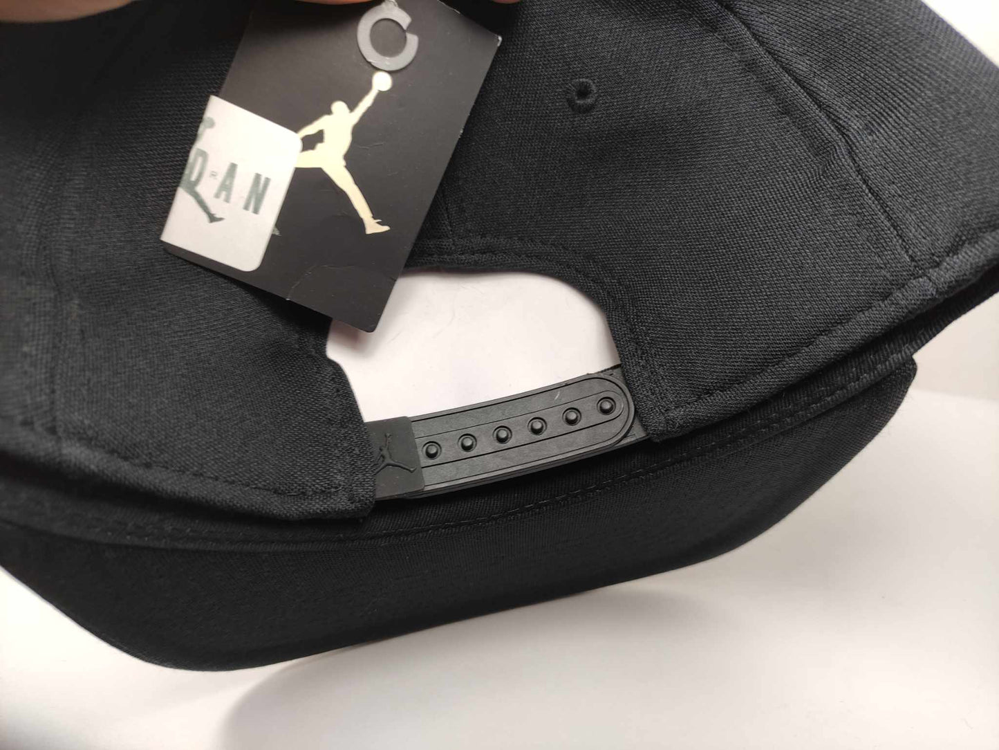 GORRA JORDAN PLANA BRED 2015 CON HOLOGRAMA UNITALLA ADULTO
