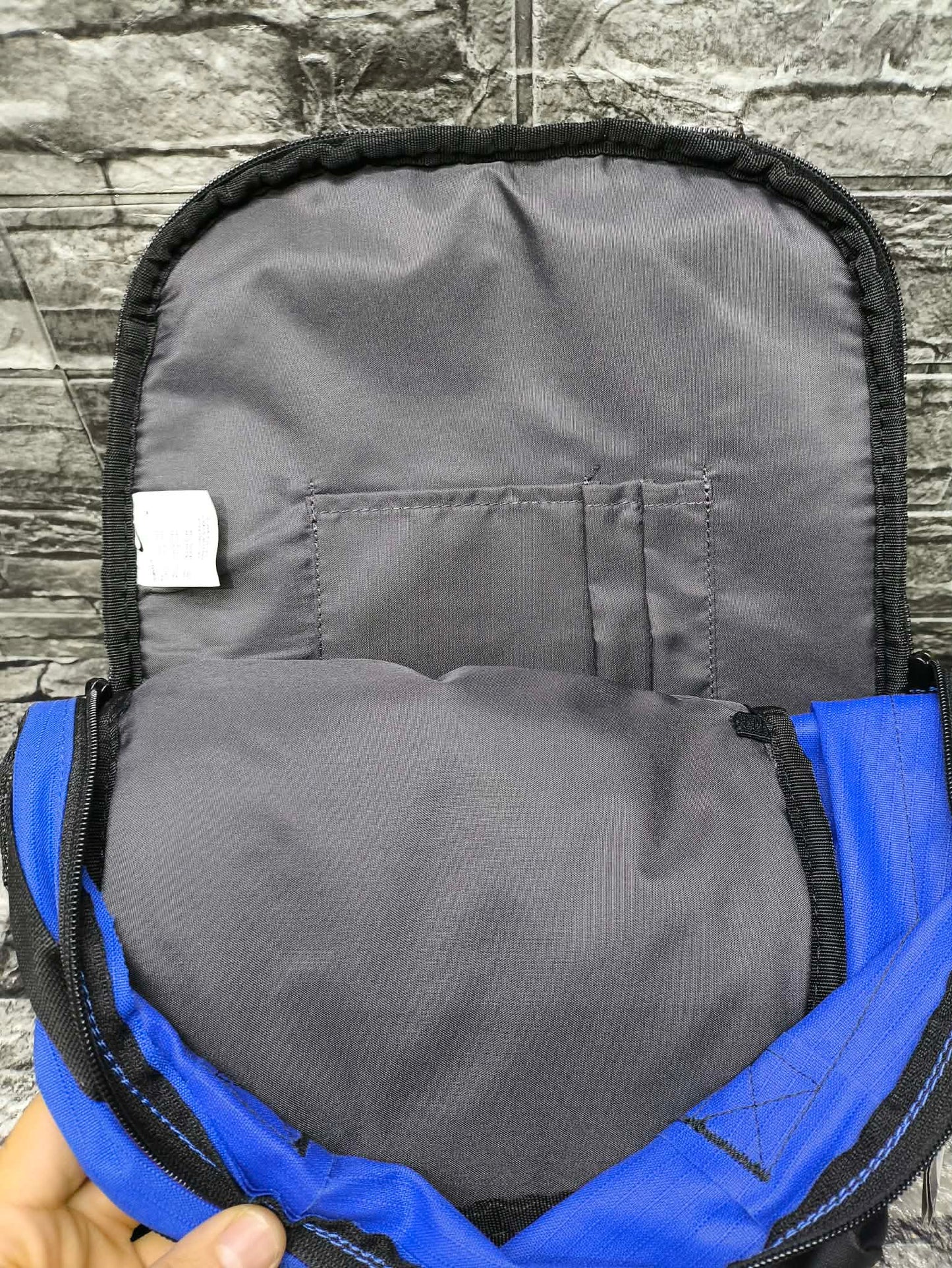 MOCHILA NIKE BRASILIA KIDS BLUE BASIC (40 ALTO X 24CM ANCHO)
