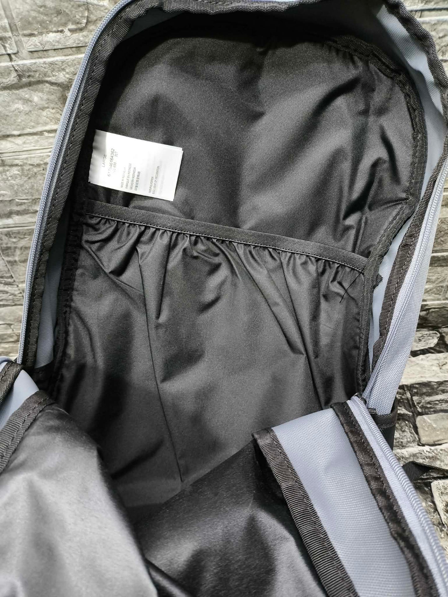 MOCHILA JORDAN SPLIT BAGPACK BLACK YELLOW ESP LAPTOP 14"