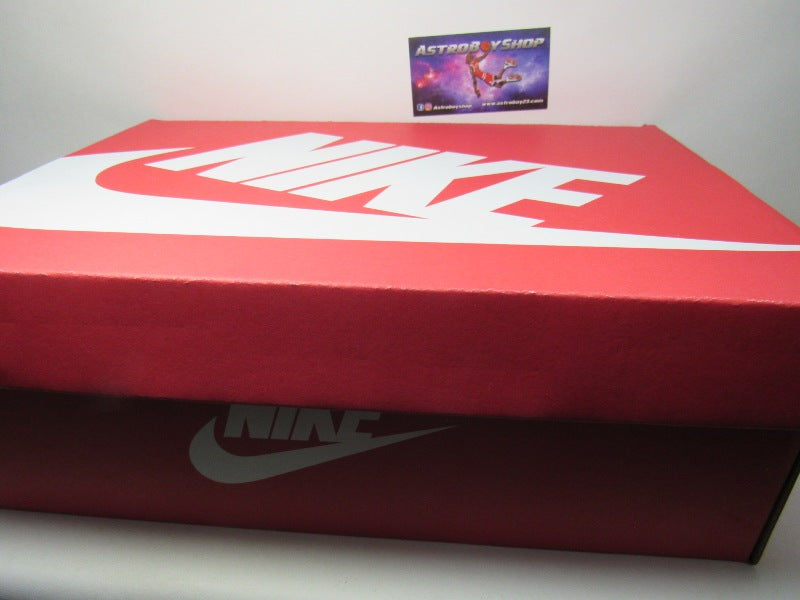 NIKE PENNY 2 X SOLCIAL STATUS PLAYGROUND EN CAJA DE REPUESTO CON EXTRA LACES