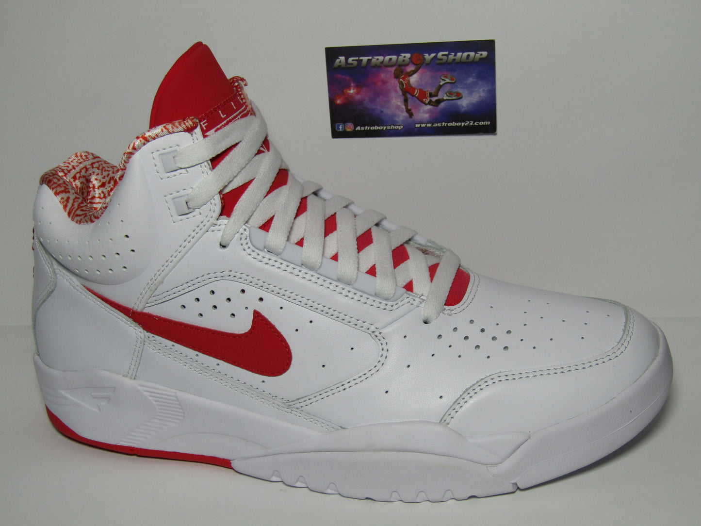 PIPPEN FLIGHT LITE II MID RED EN CAJA