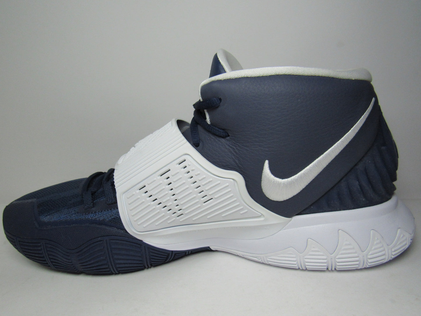 KYRIE 6 NAVY 34 Y 35 MEX "PATONES"