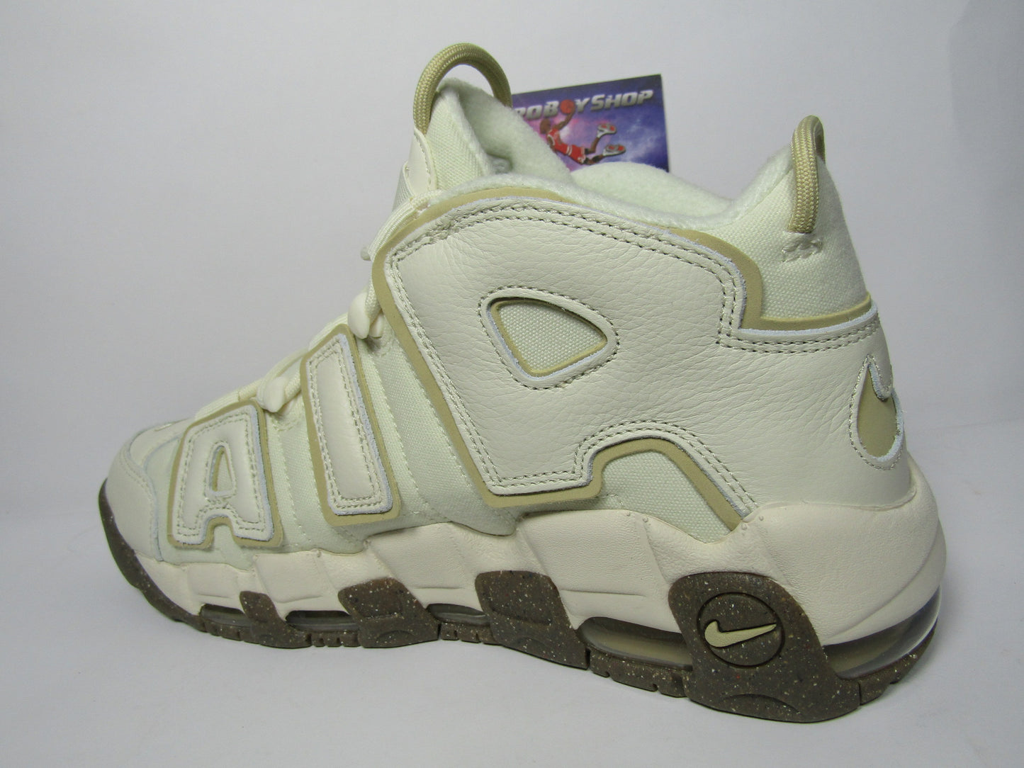 PIPPEN AIR MORE UPTEMPO "COCONUT MILK" EN CAJA