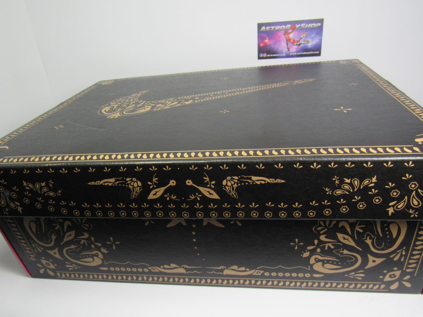JORDAN 1 CMFT 2 CON FAMILIA DIA DE MUERTOS 2023 EN CAJA