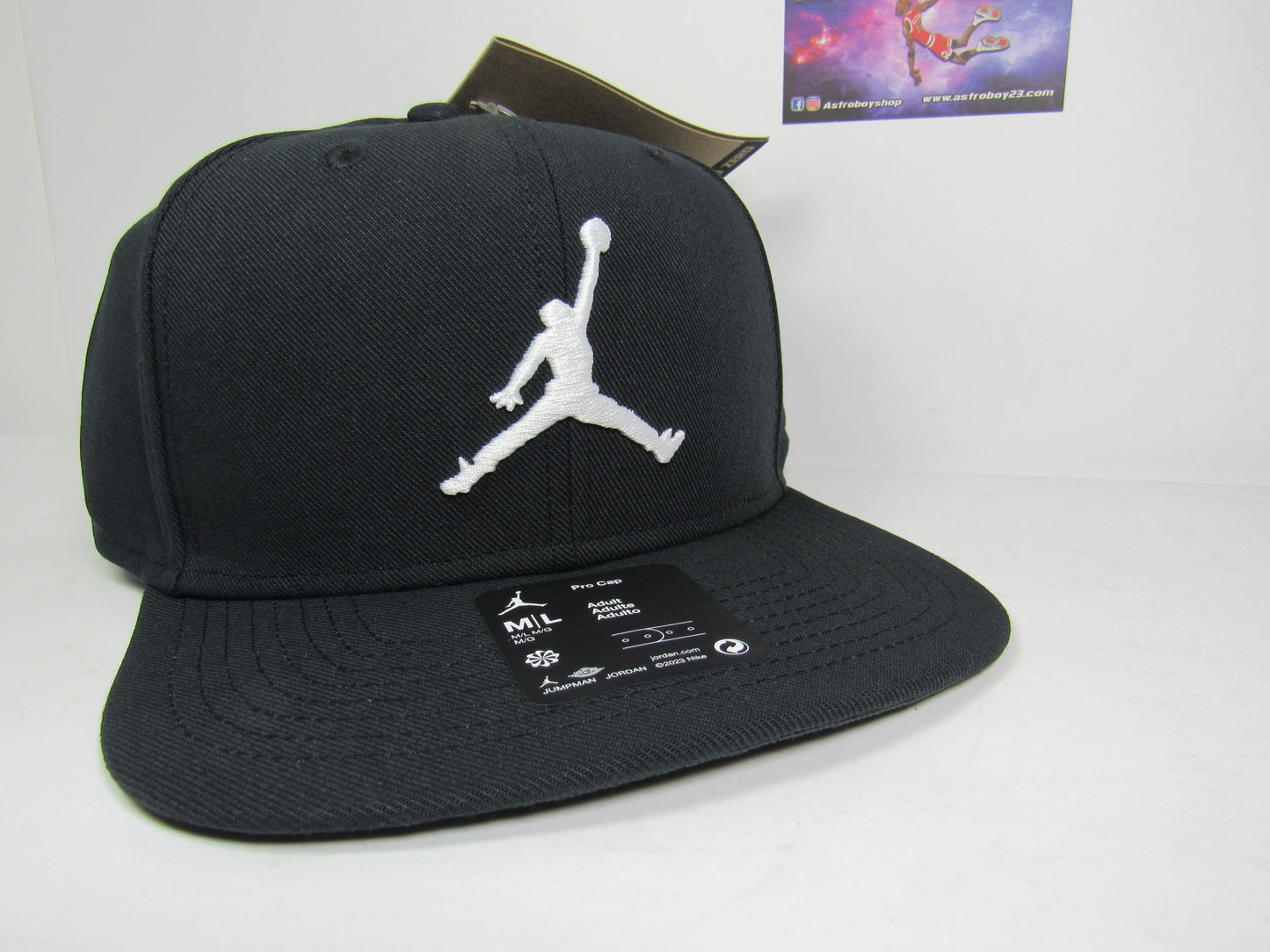 GORRA JORDAN PLANA BLACK & WHITE VICERA QUAD(M/L UNITALLA)