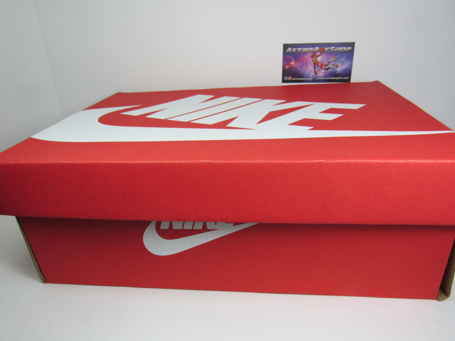 KOBE 8 "PHYTON" EN CAJA DE REPUESTO