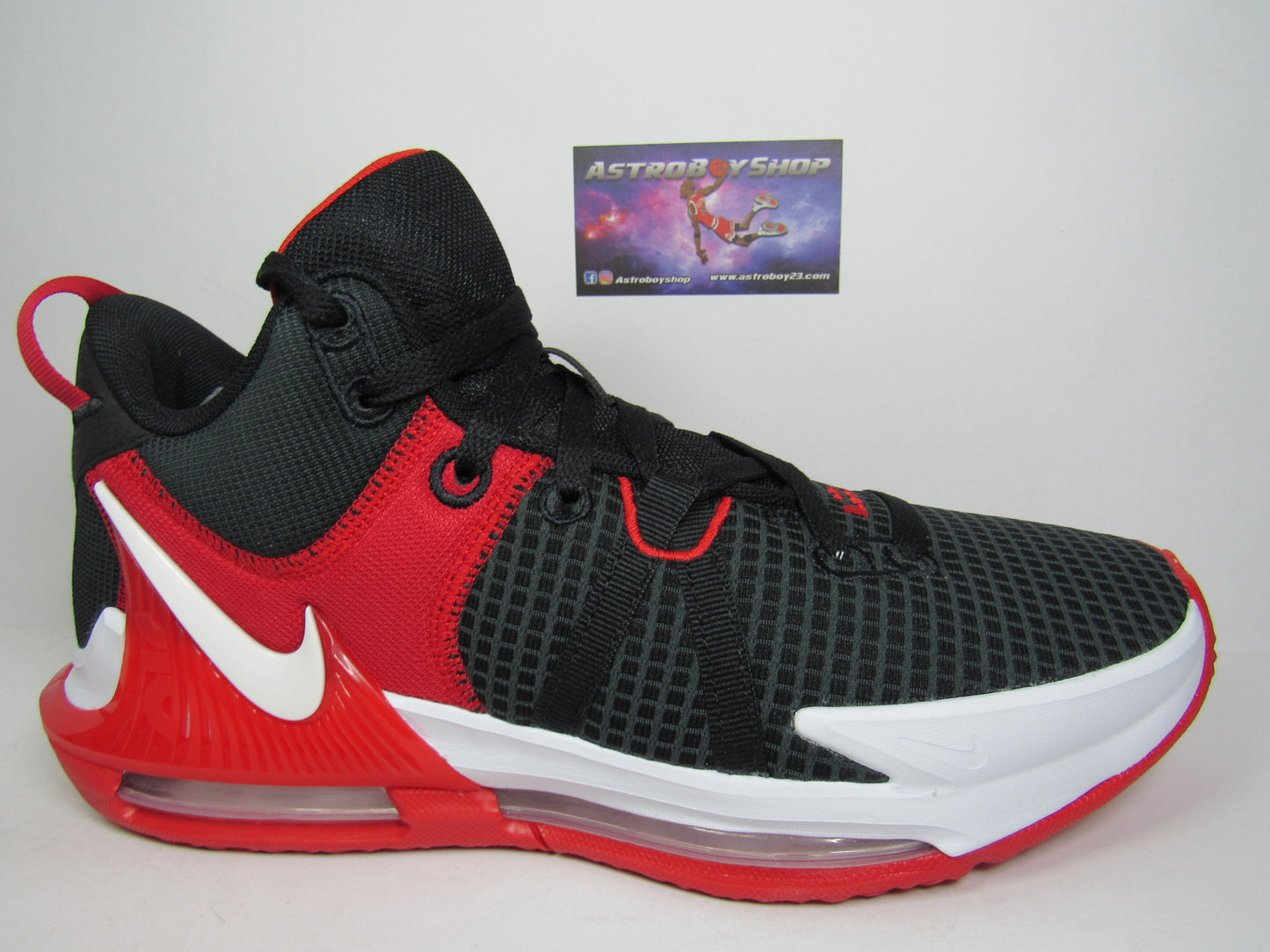 LEBRON WITNESS 7 BRED EN CAJA