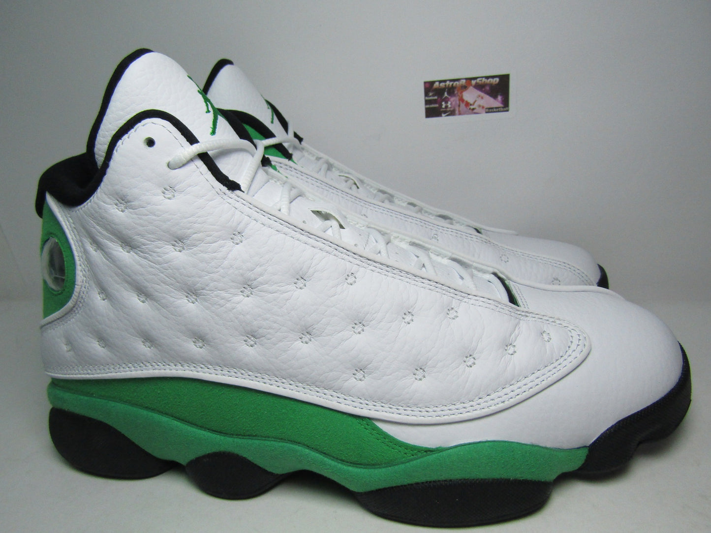 JORDAN 13 LUCKY GREEN EN CAJA