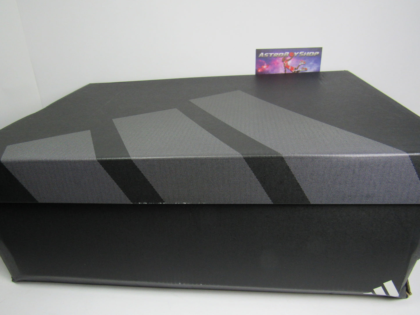 KOBE CRAZY 8 WHITE BLACK 2023 EN CAJA