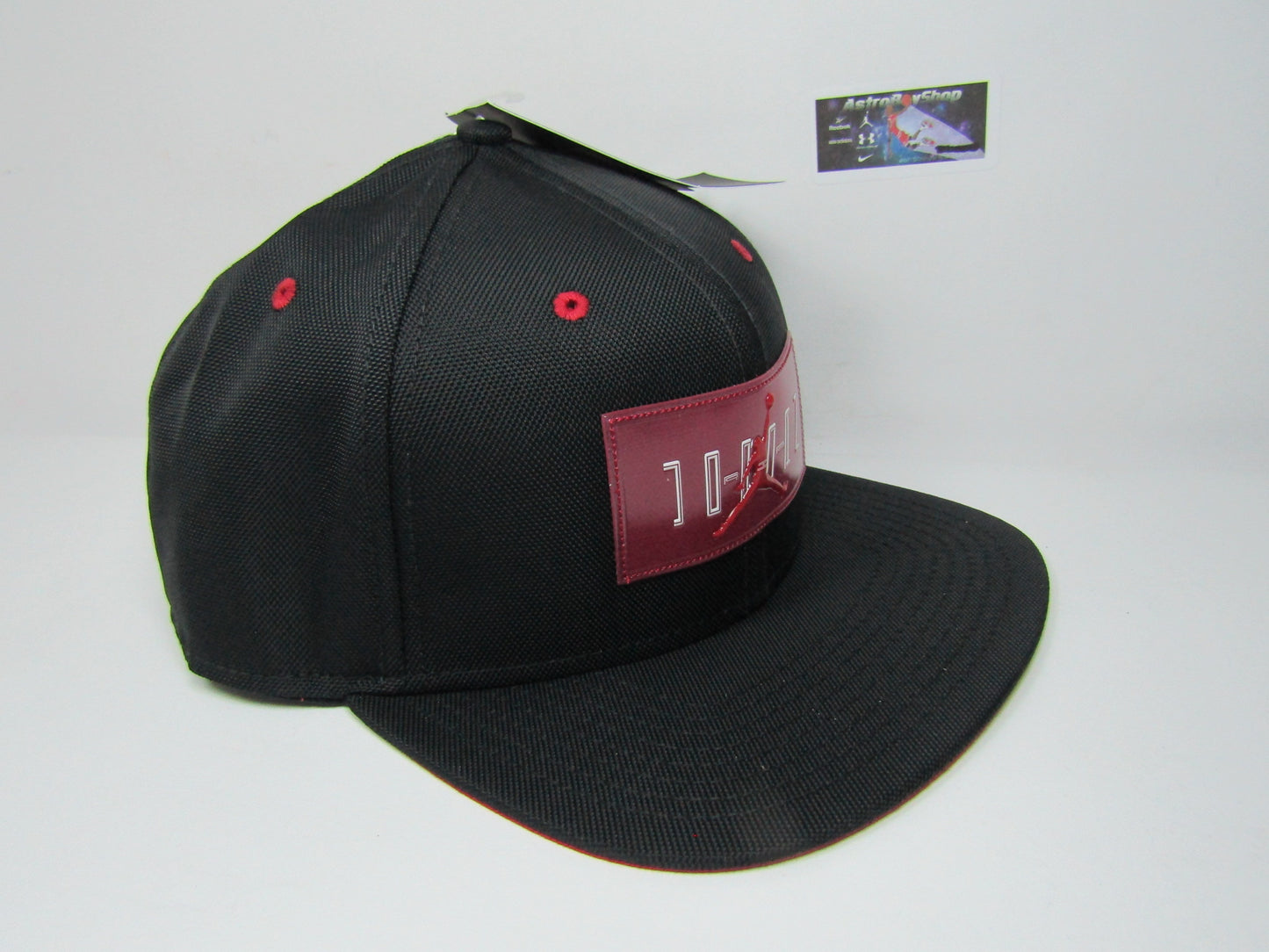 GORRA JORDAN XI BRED PLANA UNITALLA