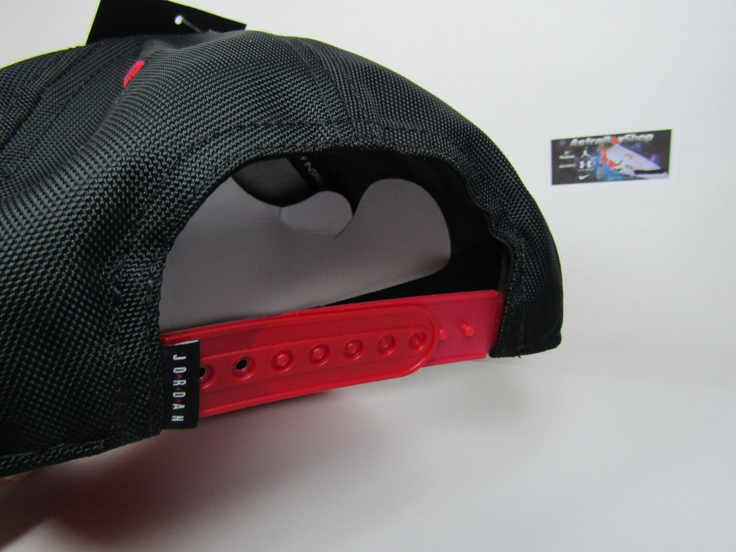 GORRA JORDAN XI BRED PLANA UNITALLA