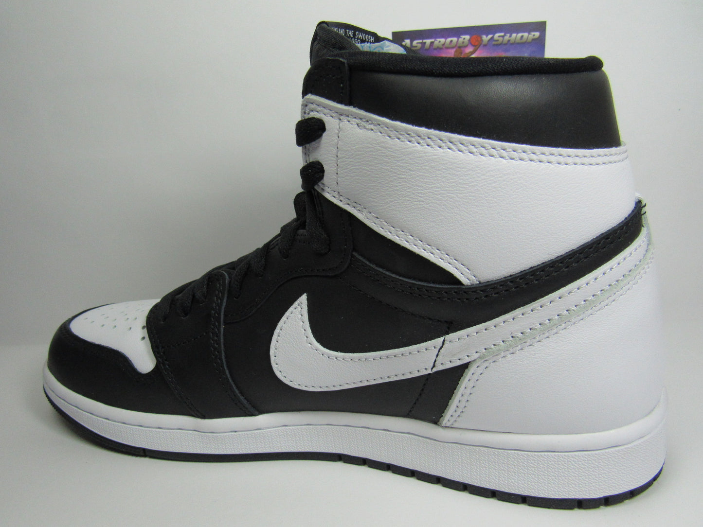 JORDAN 1 HIGH "BLACK AND WHITE" EN CAJA