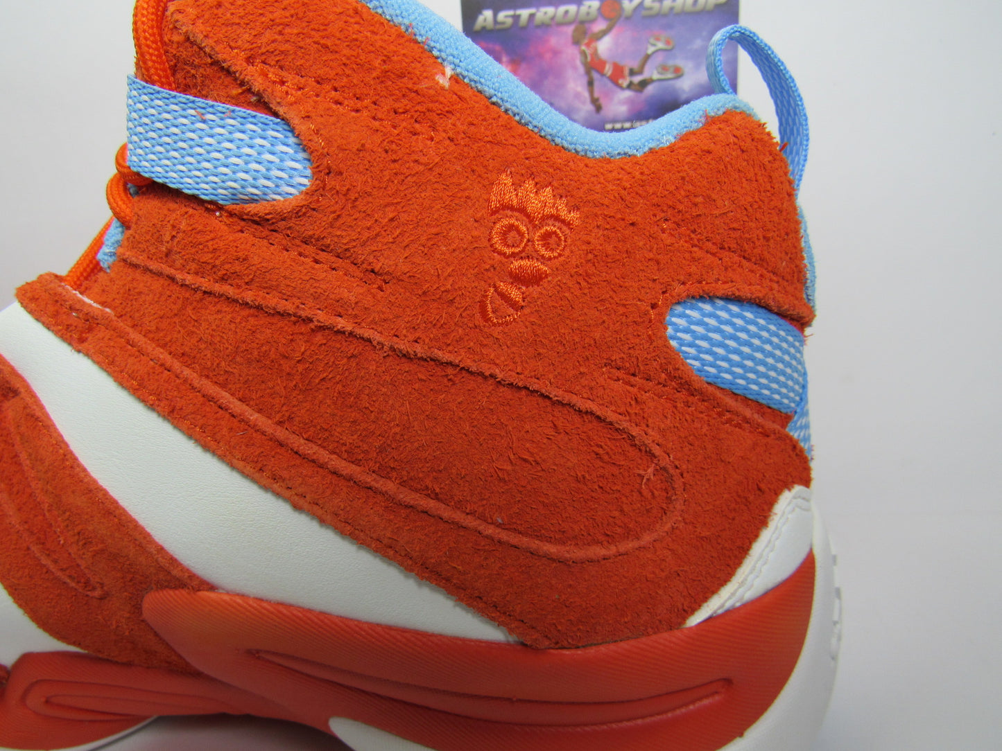KOBE CRAZY 8 "TEAM ORANGE" EN CAJA