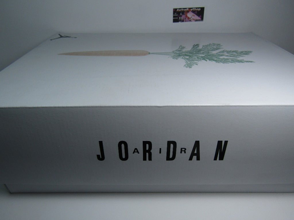 JORDAN 7 HARE 2.0 BUGS BUNNY EN CAJA