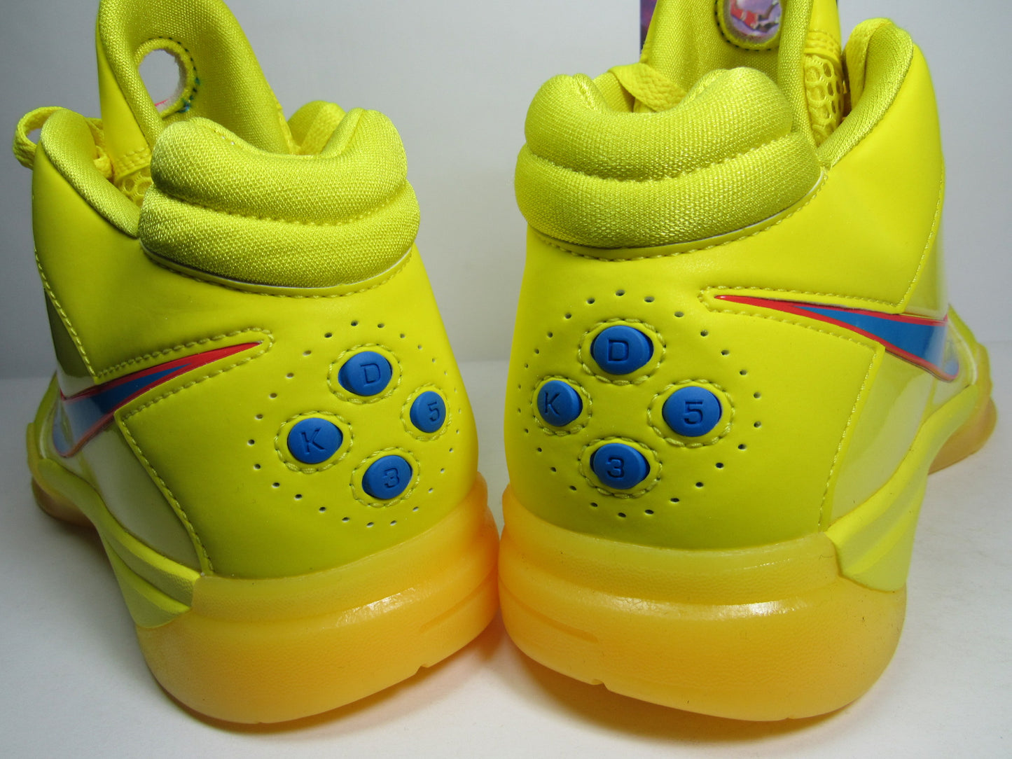 KEVIN DURANT 3 CHRISTMAST EN CAJA DE REPUESTO