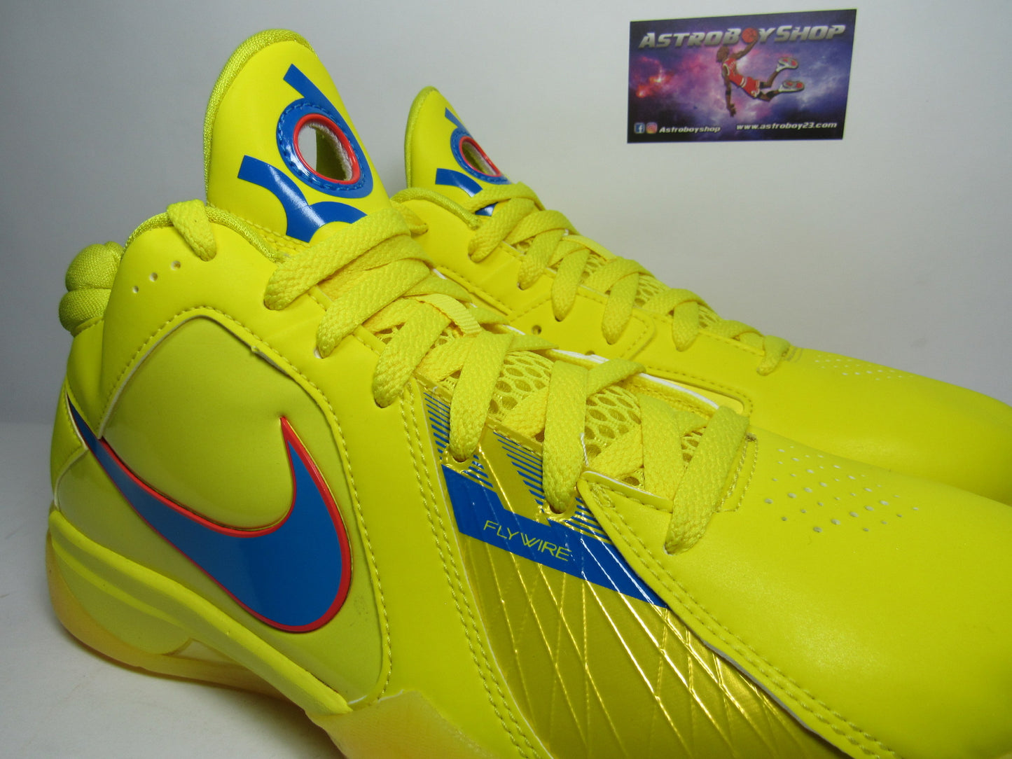 KEVIN DURANT 3 CHRISTMAST EN CAJA DE REPUESTO
