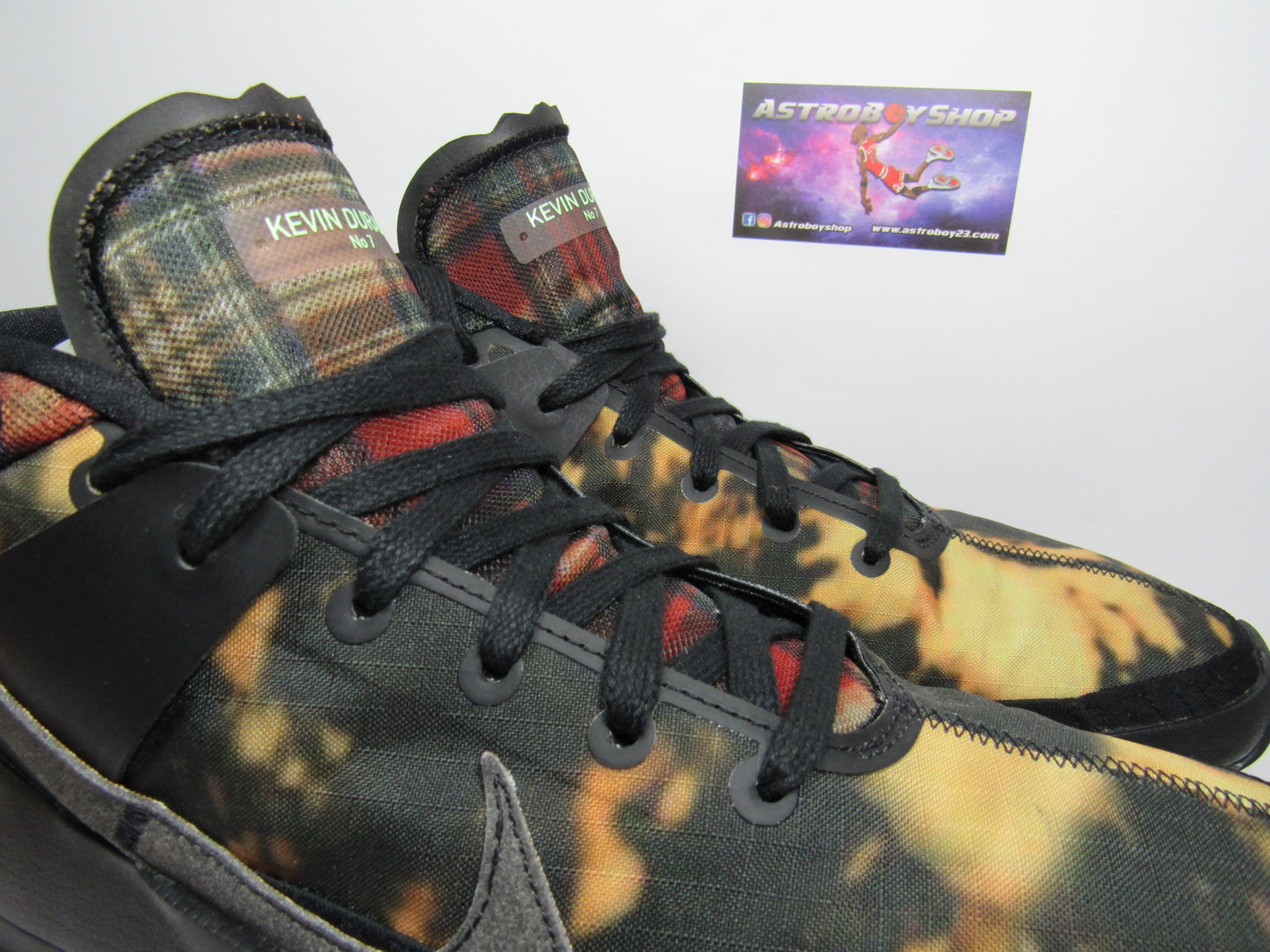 KEVIN DURANT 13 PLAID EN CAJA
