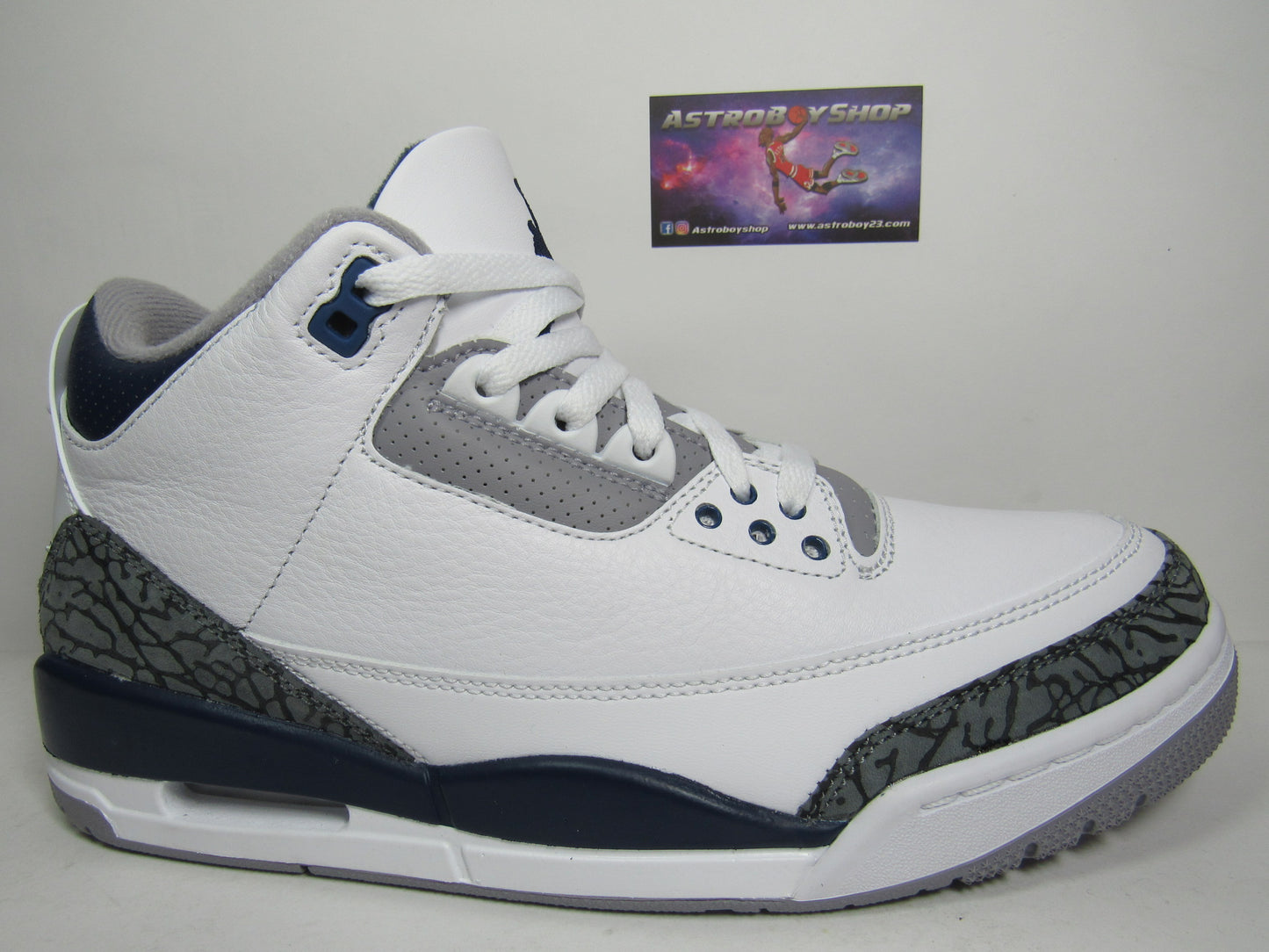 JORDAN 3 MIDNIGHT NAVY EN CAJA