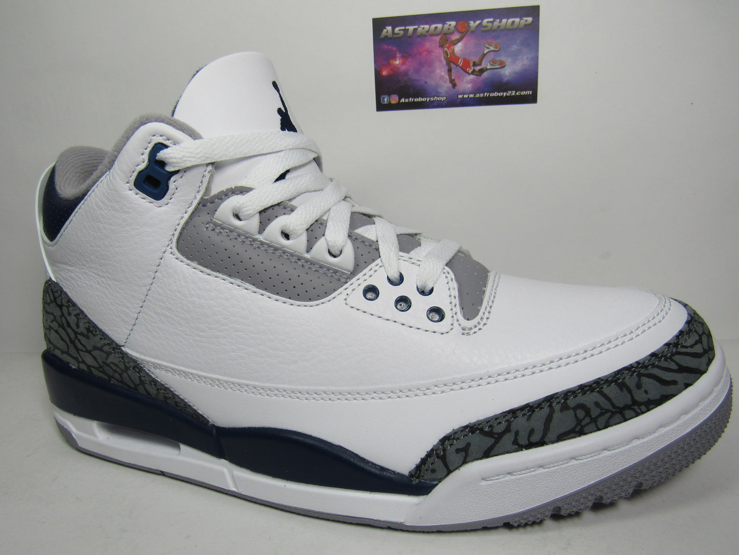 JORDAN 3 MIDNIGHT NAVY EN CAJA