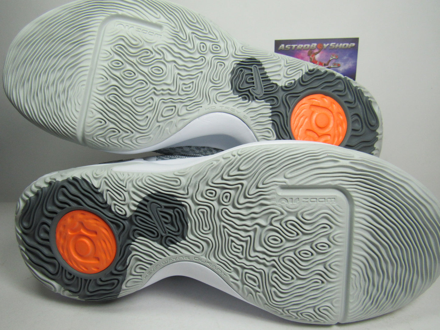 KEVIN DURANT TREY IX PURE PLATINUM EN CAJA