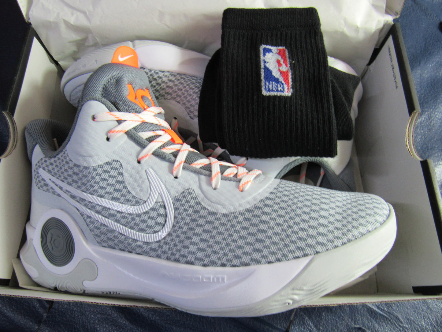 KEVIN DURANT TREY IX PURE PLATINUM EN CAJA
