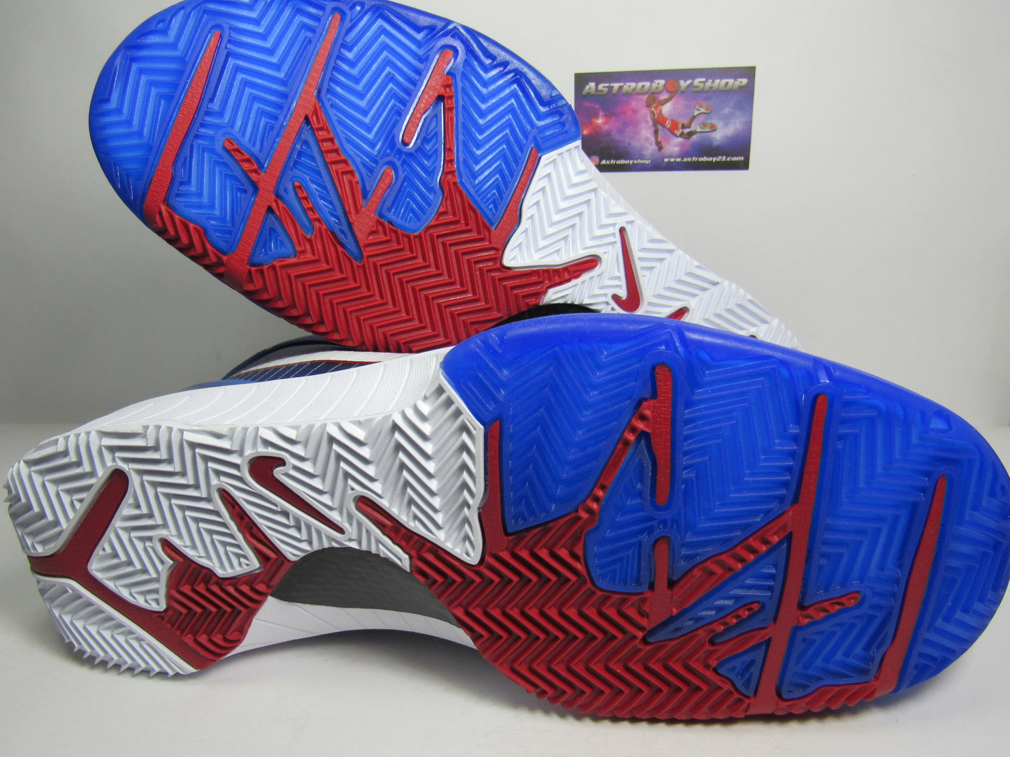 KOBE 4 "PHILLY" EN CAJA