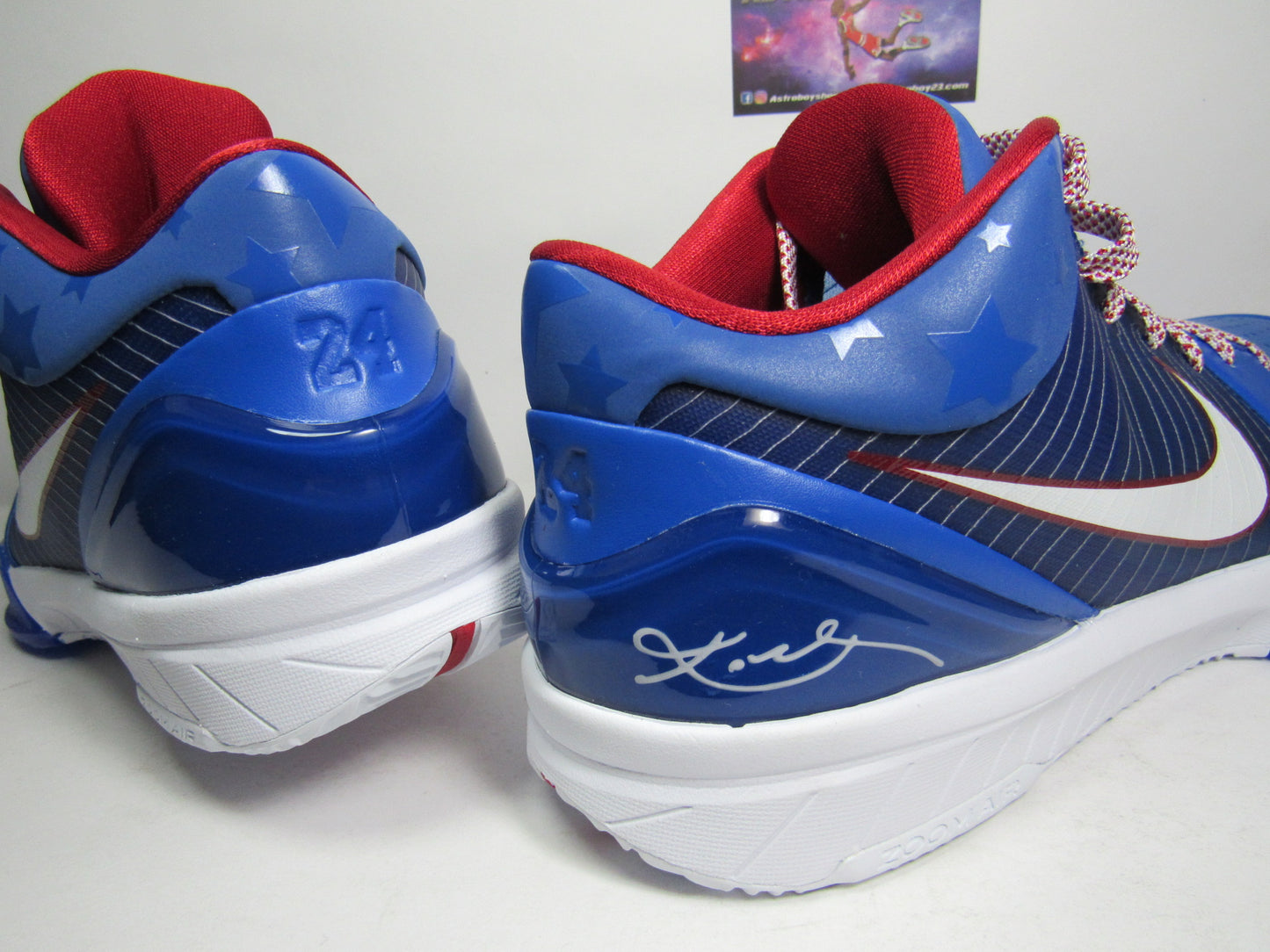 KOBE 4 "PHILLY" EN CAJA