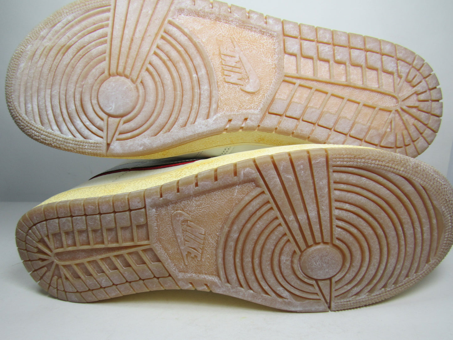 JORDAN AIR SHIP X AWAHE LIMITED EN CAJA