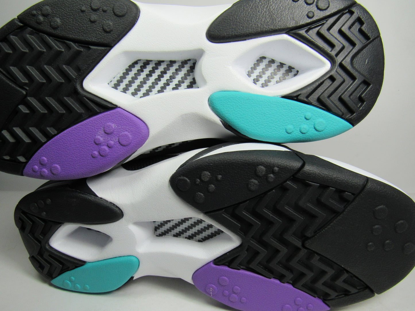 RBK SHAQ ATTAQ THE PUMP BLACKTOP EN CAJA