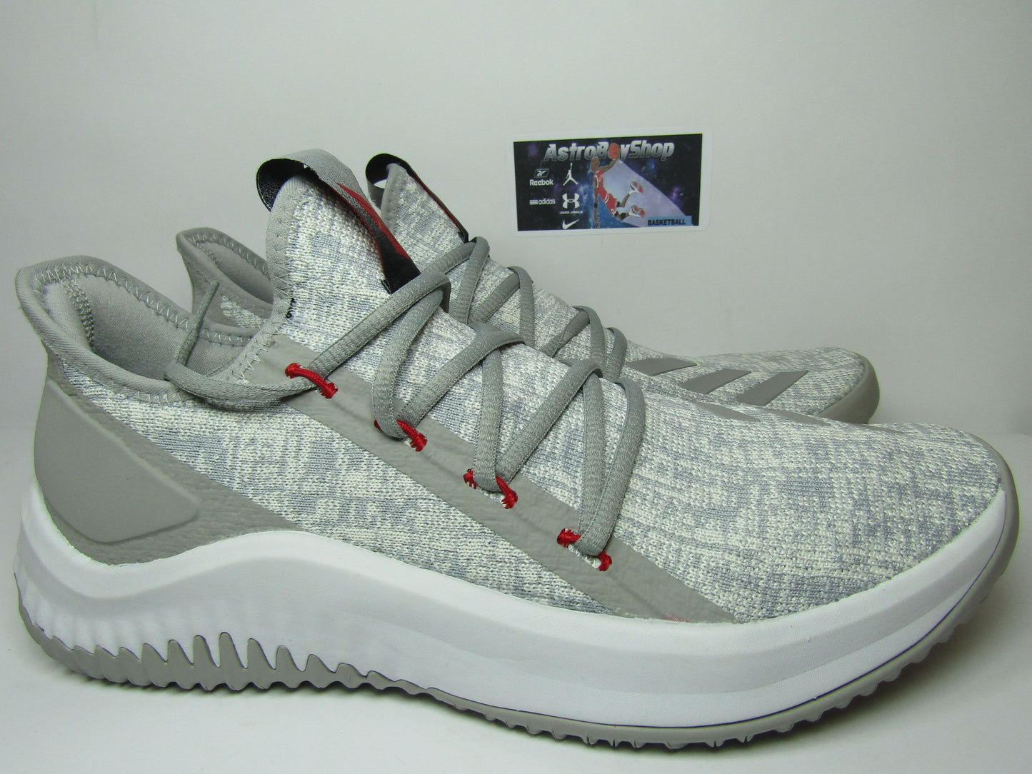 DAMIAN LILLAR "DOLLA" GREY EN CAJA