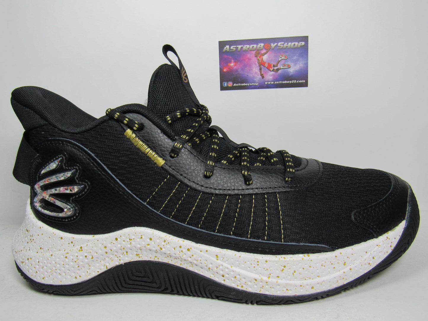 CURRY 3Z7 BLACK EDITION EN CAJA