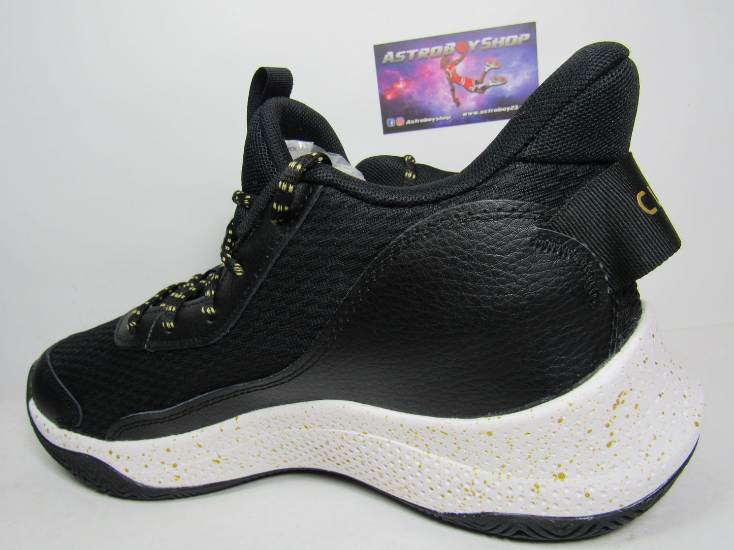 CURRY 3Z7 BLACK EDITION EN CAJA