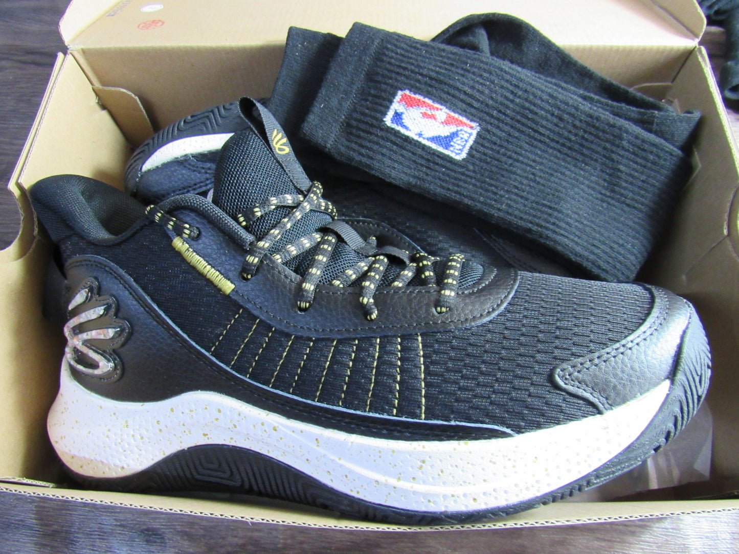 CURRY 3Z7 BLACK EDITION EN CAJA