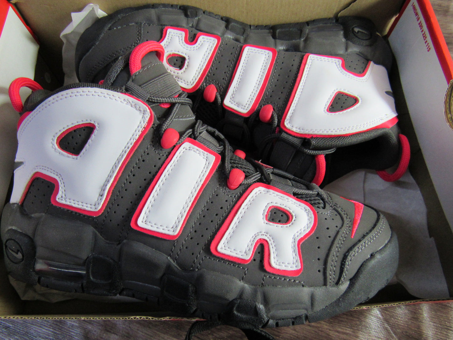 PIPPEN AIR MORE UPTEMPO KIDS BROWN BULLS EN CAJA