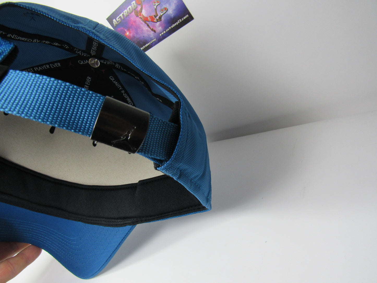 GORRA CURVA JORDAN LOGO METAL INDUSTRIAL BLUE