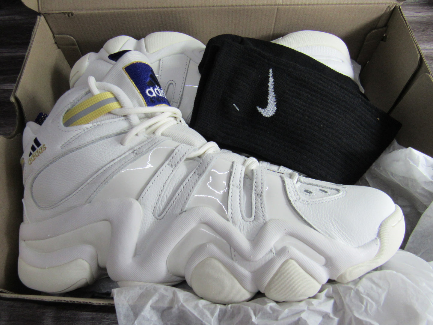 KOBE CRAZY 8 LAKERS EN CAJA