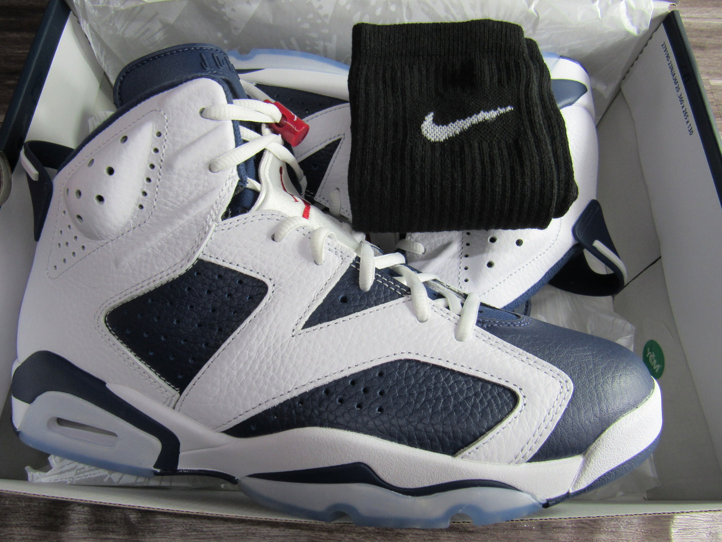 JORDAN 6 OLYMPICS 2024 EN CAJA