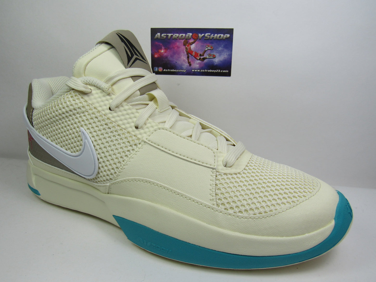 NIKE JA 1 MORANT VACATION EN CAJA