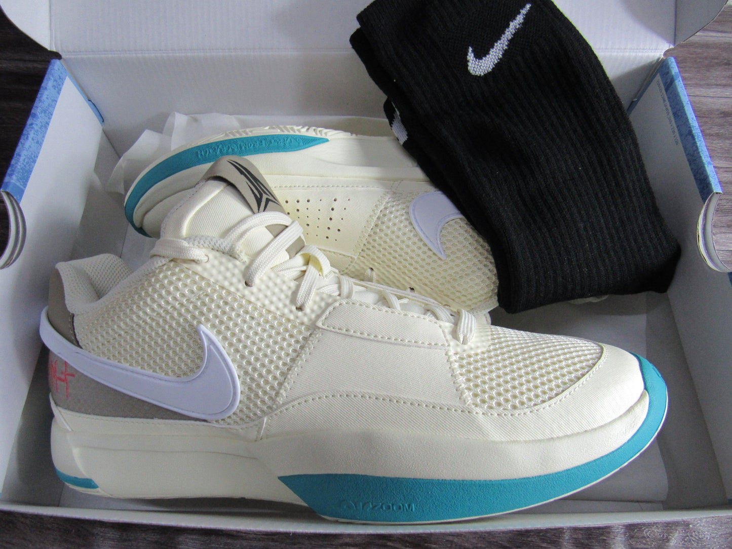 NIKE JA 1 MORANT VACATION EN CAJA