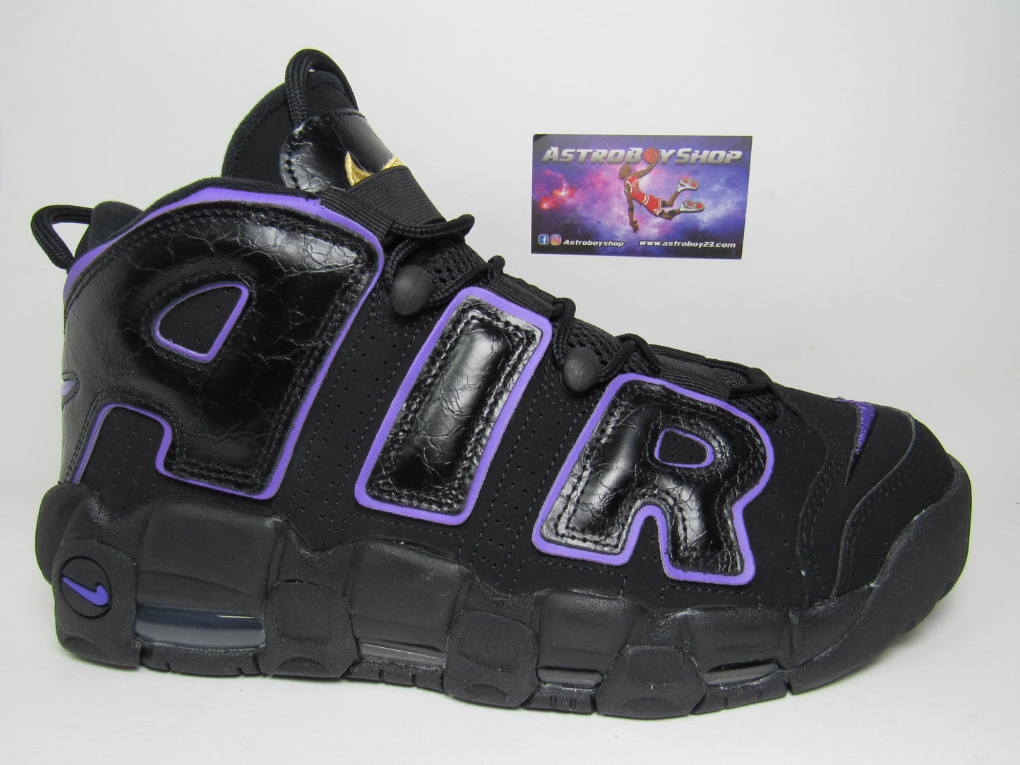 PIPPEN AIR MORE UPTEMPO "BLACK GRAPE" EN CAJA