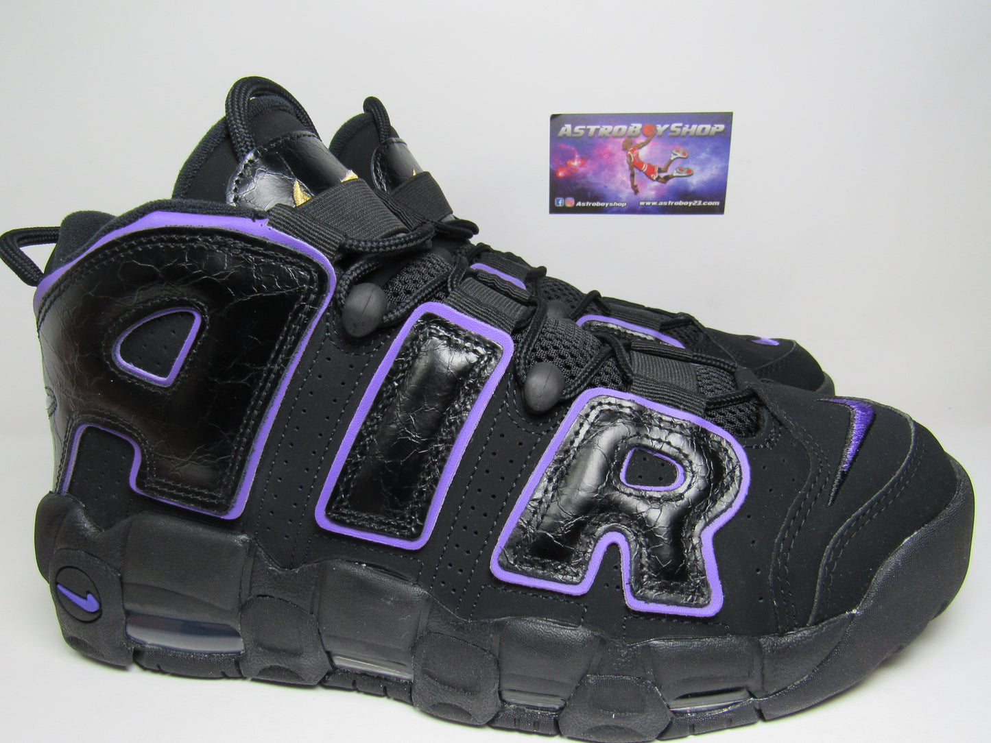 PIPPEN AIR MORE UPTEMPO "BLACK GRAPE" EN CAJA