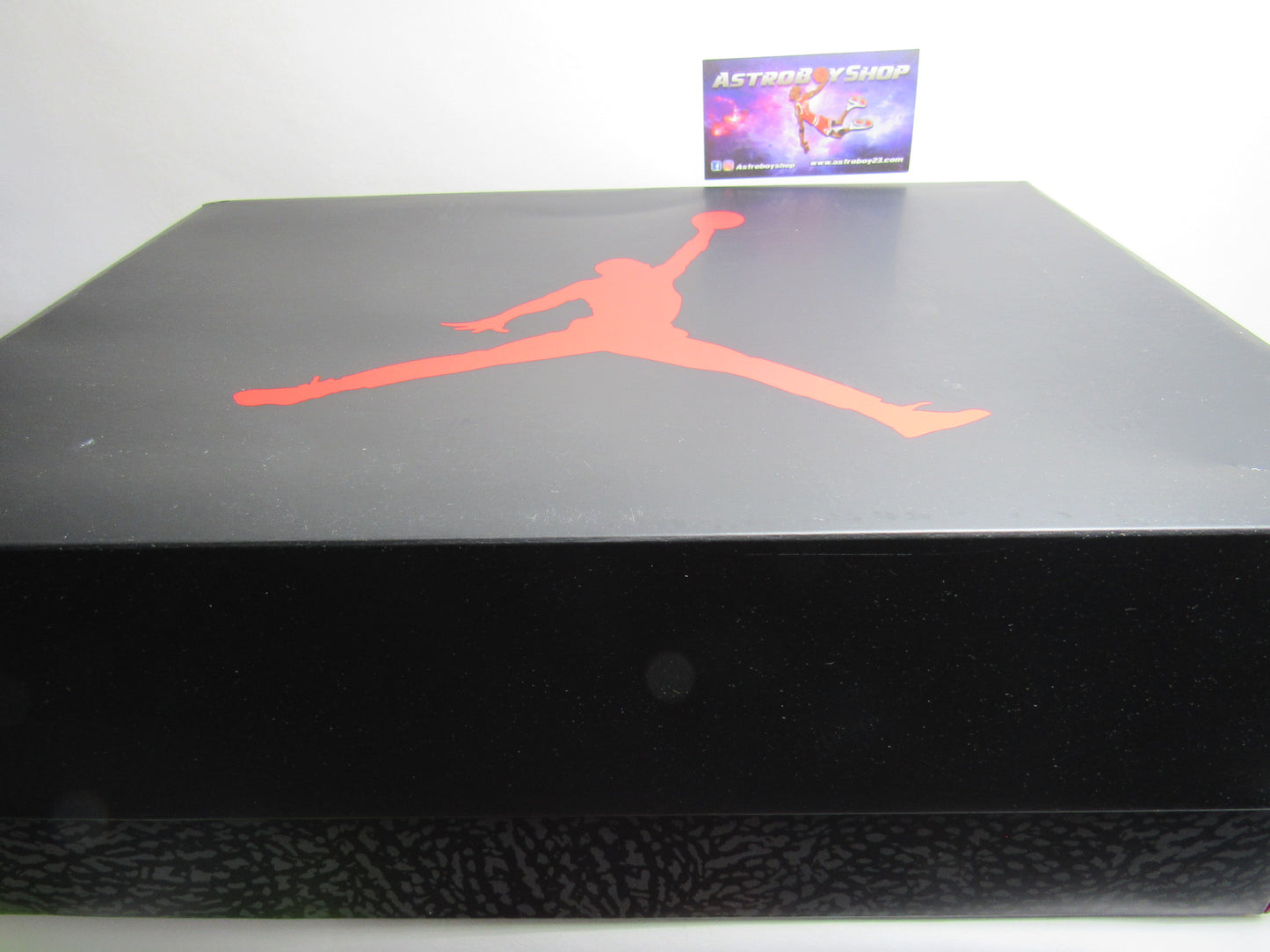 JORDAN 3 BLACK CEMENT 2024 EN CAJA
