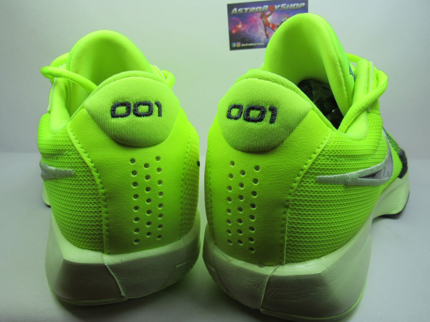 NIKE GT CUT ACADEMY VOLT EN CAJA