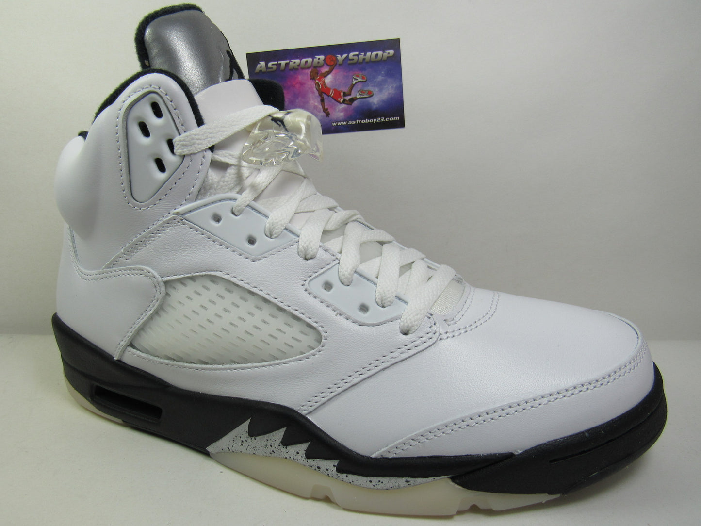 JORDAN 5 REVERSE METALLIC SILVER EN CAJA