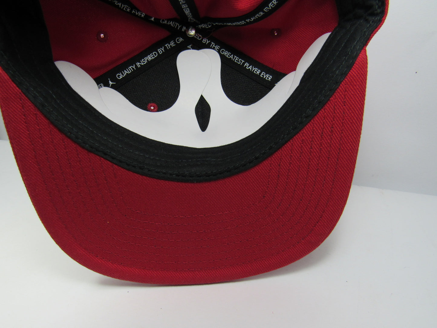 GORRA JORDAN PLANA GYM RED CHILD NIÑO (5-8 AÑOS)