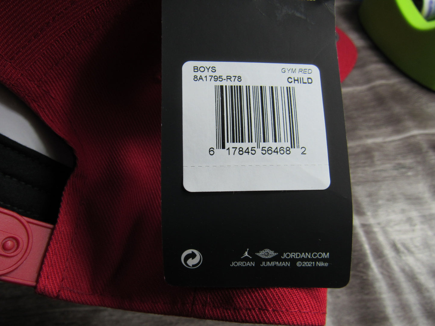 GORRA JORDAN PLANA GYM RED CHILD NIÑO (5-8 AÑOS)
