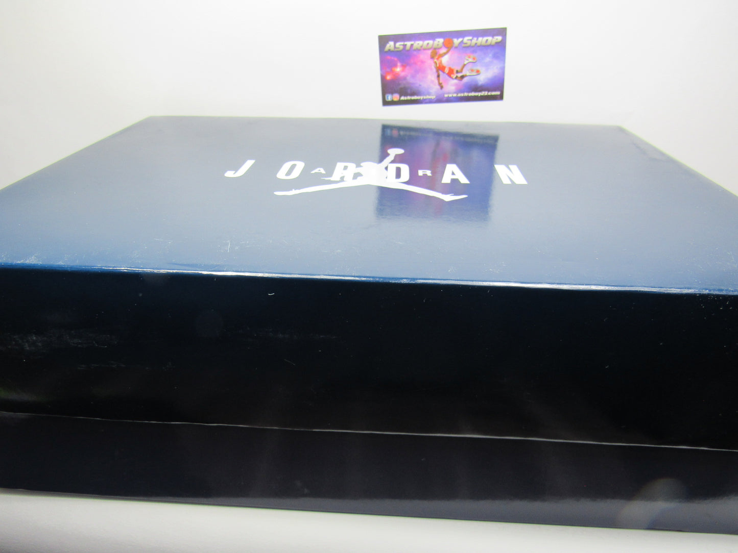 JORDAN 11 LOW DIFFUSED BLUE EN CAJA